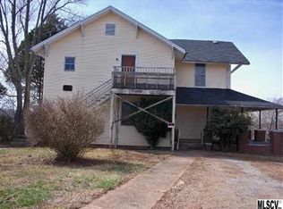 62 20th Ave SW, Hickory, NC 28602