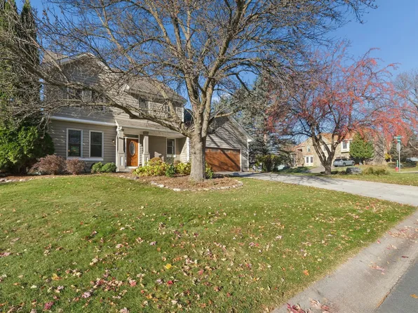 8632 Endicott Trl, Eden Prairie, MN 55347