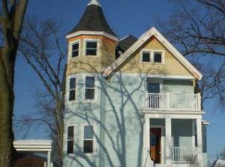 2115 Main St, La Crosse, WI 54601