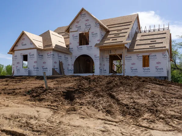 7081 Timber Ridge Ln, Bettendorf, IA 52722