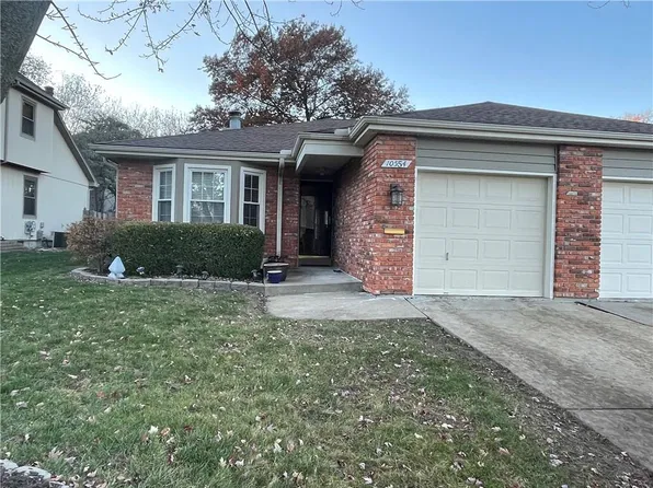 10554 Long St, Overland Park, KS 66215