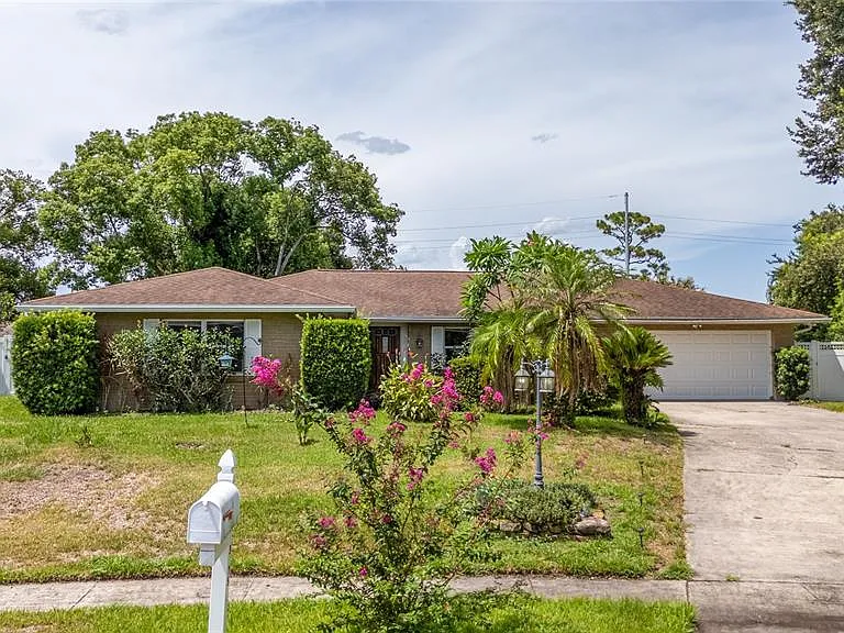 3175 Lake Anderson Ave — Photo 1