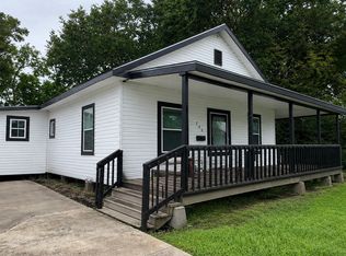 715 3rd St, Jennings, LA 70546