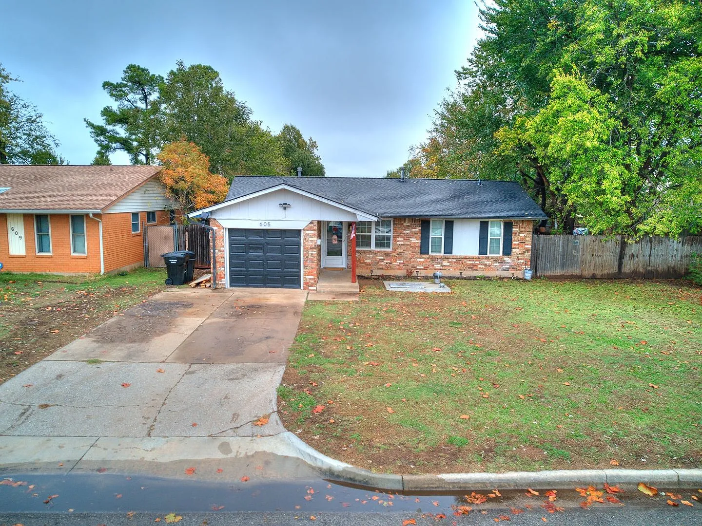 605 SW 10th ST Moore, ok 73160 — Photo 2