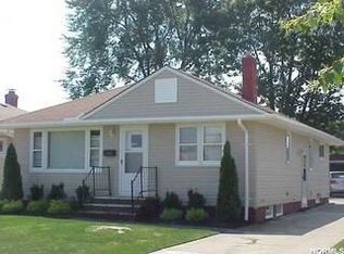 18760 McCracken Rd, Maple Heights, OH 44137