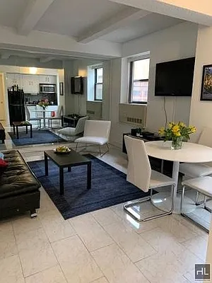 Rented by Highline Residential | media 14