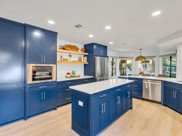 3288 Lakenheath Pl, Dallas, TX 75204