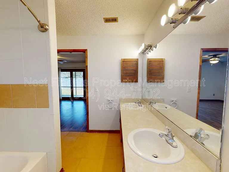 1607 Beverly Bay Ct — Photo 20