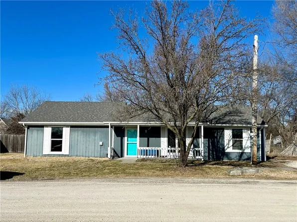 37402 E Blank St, Garden City, MO 64747