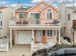 92 Arizona Ave, Long Beach, NY 11561