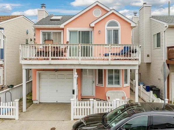 92 Arizona Avenue, Long Beach, NY 11561
