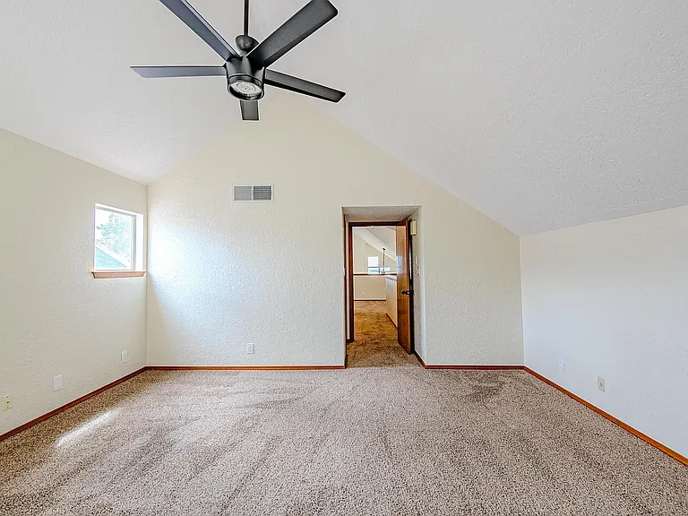 5137 Glenwood Pointe Ln NE #5137 — Photo 51
