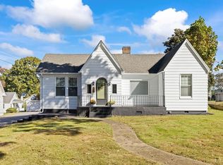 140 Grove Ave, Madison Heights, VA 24572