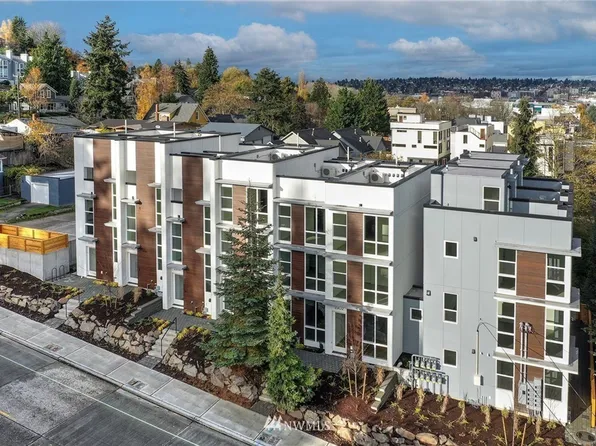 3803 23rd Ave W, Seattle, WA 98199