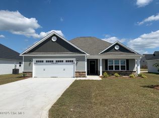 410 Montgomery Dr, Jacksonville, NC 28546