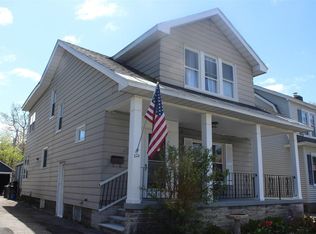 824 Decamp Ave, Schenectady, NY 12309