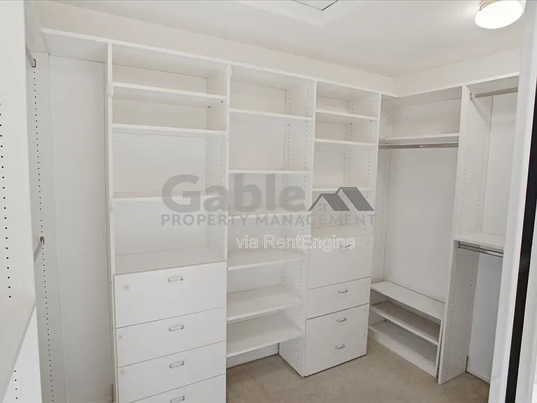 25344 Irving Ln — Photo 17