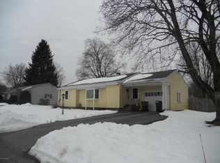 12 Mountain View Rd, Glens Falls, NY 12801