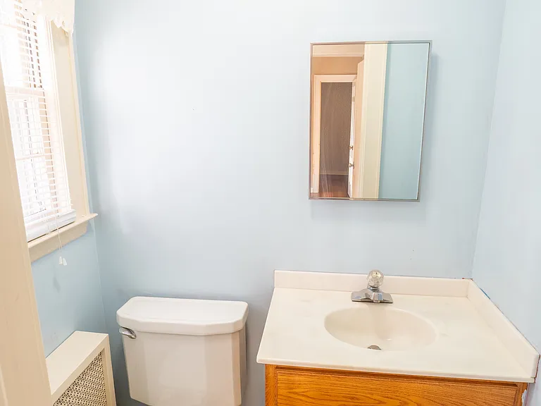 501 Lambert Rd — Photo 9