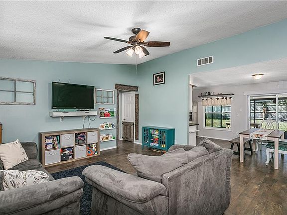 3rd image of 11504 Paperwood Pl