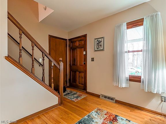 5th image of 3049 Straley Ln