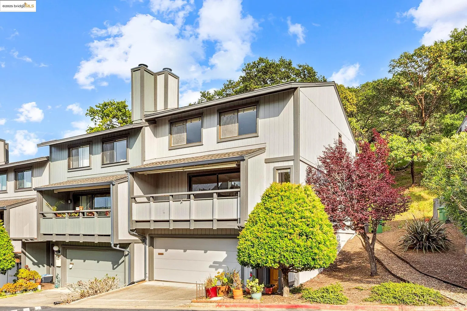 409 Sylvia Way photo 1