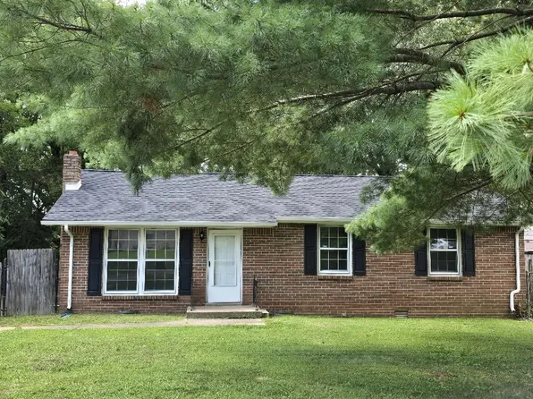 131 Story Book Dr, Clarksville, TN 37042