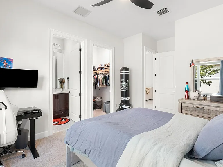 4776 Estates Cir — Photo 38
