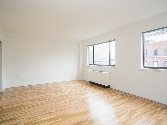 4th image of 345 W 30th St #3DD