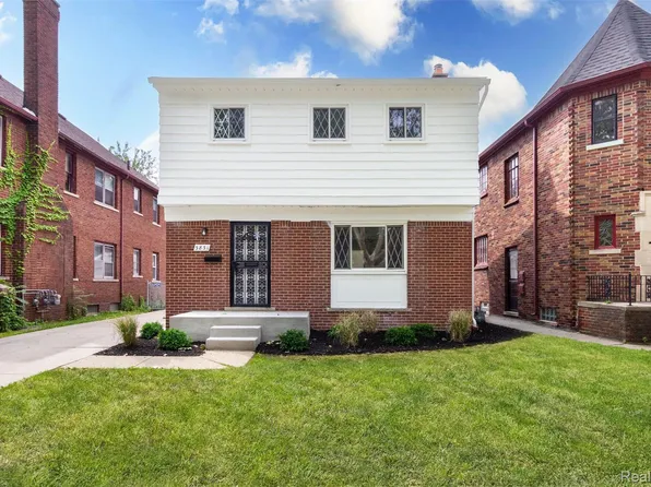 3831 W Buena Vista St, Detroit, MI 48238