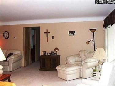 4th image of 7450 Dawn Haven Dr
