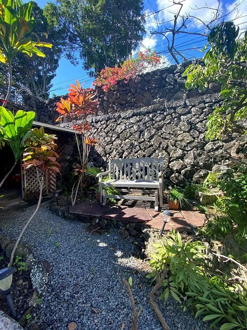 Building Photo - Hillside 2675