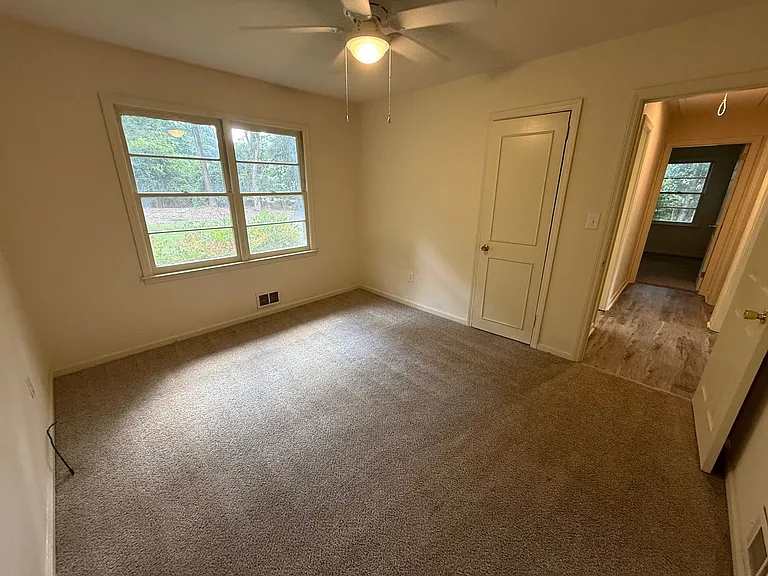 140 Forest Rd — Photo 13