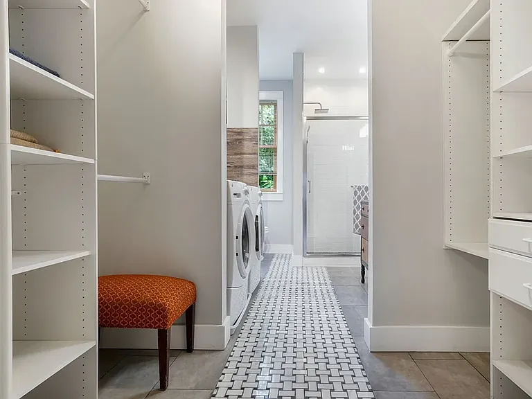 106 Callender St — Photo 12