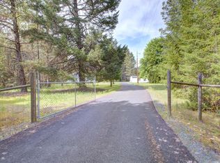 232 Williamson Loop, Grants Pass, OR 97526