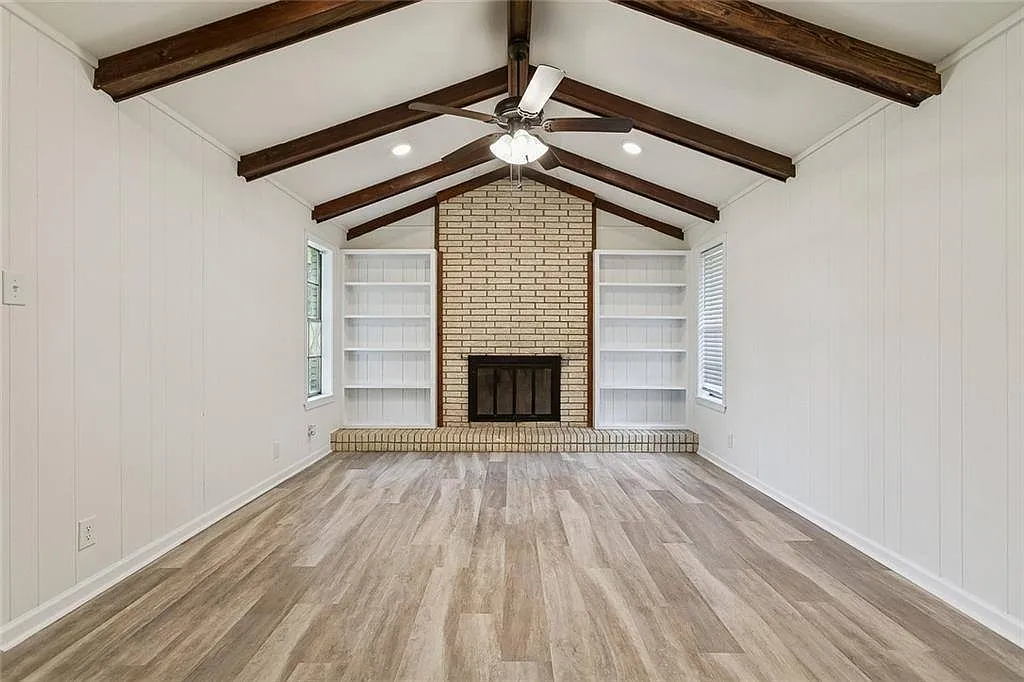 4 bed, 2289 sqft, $1,950 — Photo 3