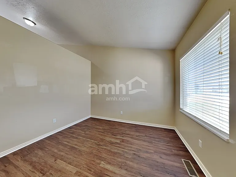 8043 S Bury Rd — Photo 6