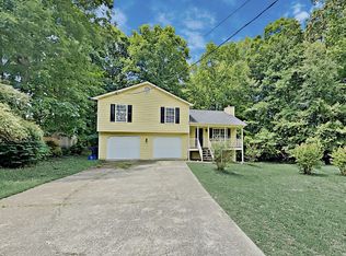 1375 Chalet Cir, Lawrenceville, GA 30043