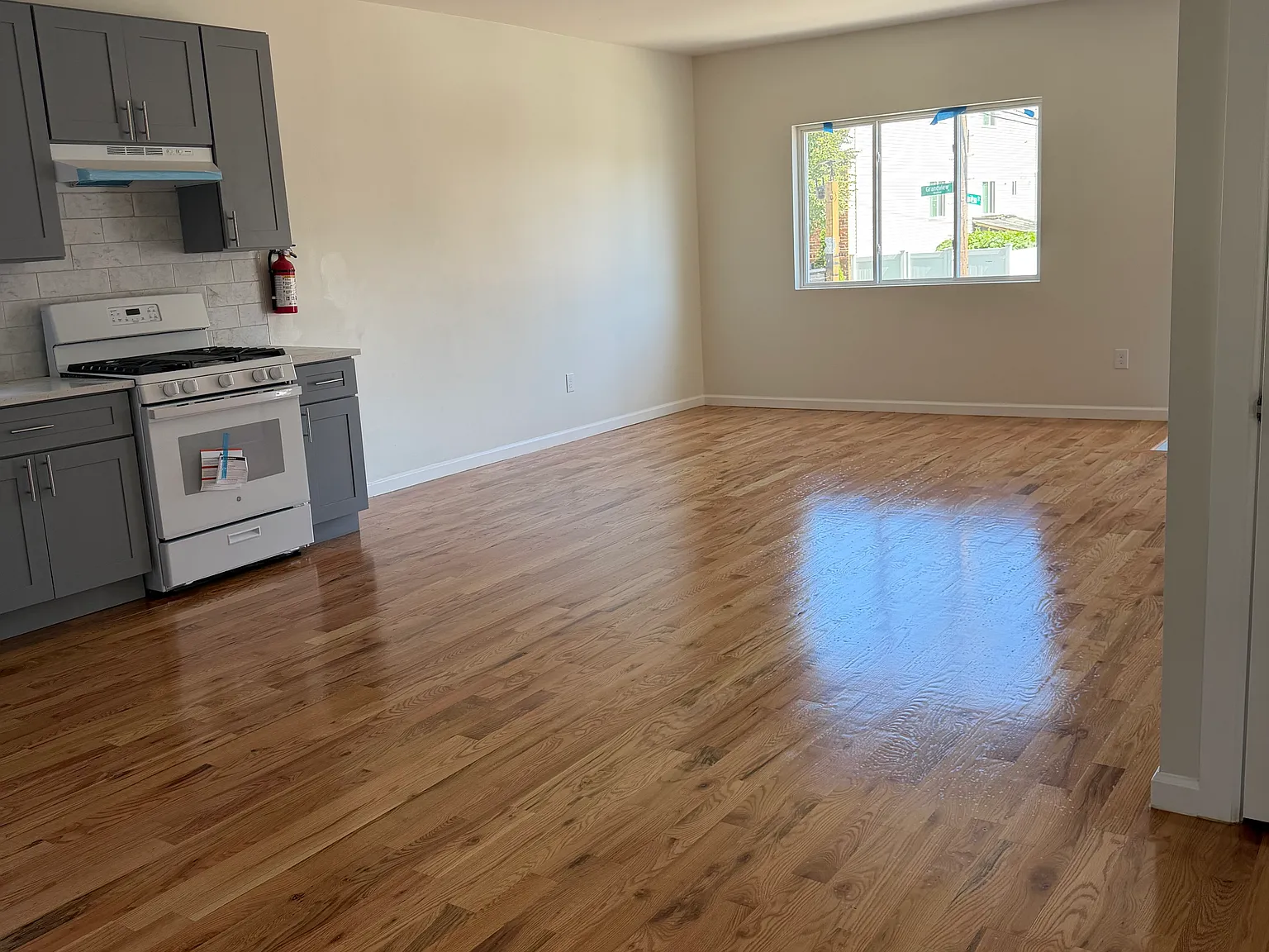 5 bed, $4,500 — Photo 3