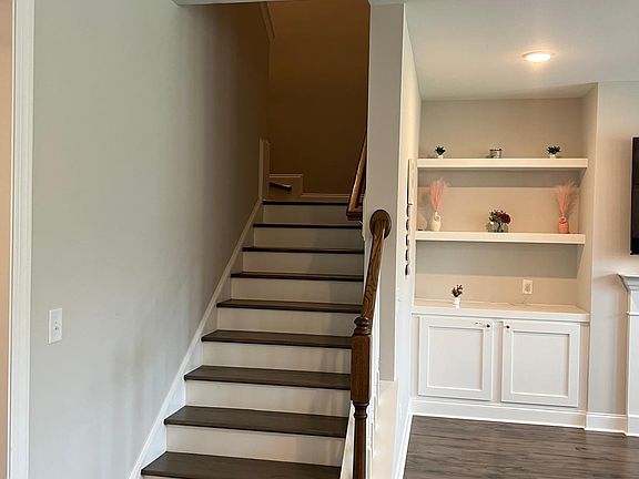 5th image of 3212 Balcon Ct