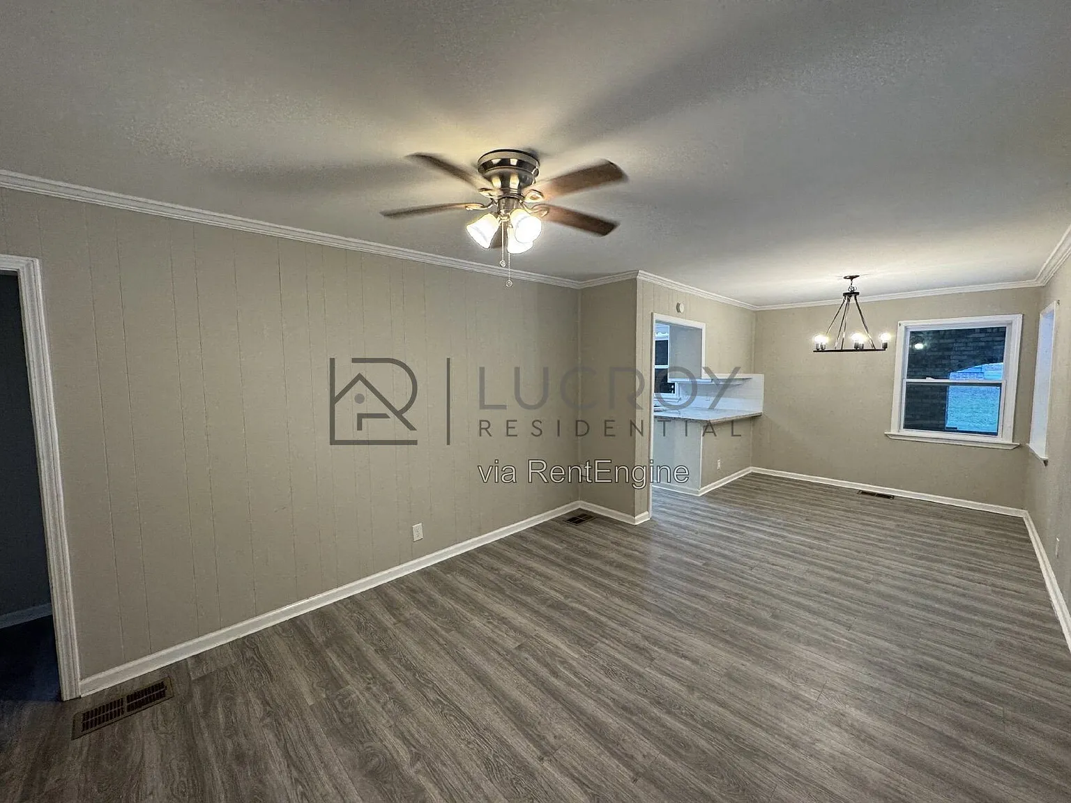 3 bed, 1.0 bath, $1,100 — Photo 2