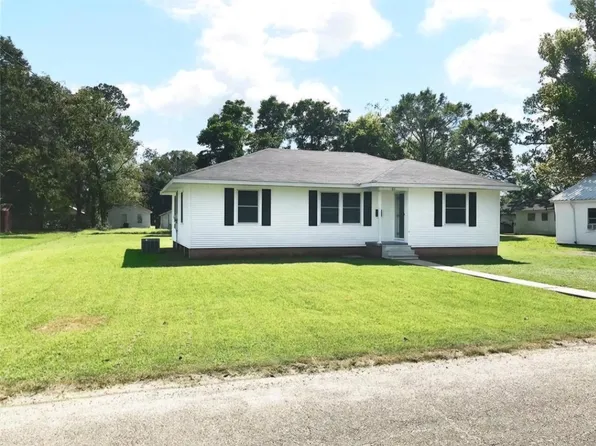 811 W Plaquemine St, Jennings, LA 70546