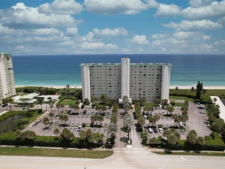 9940 Ocean Dr #501 — Photo 30