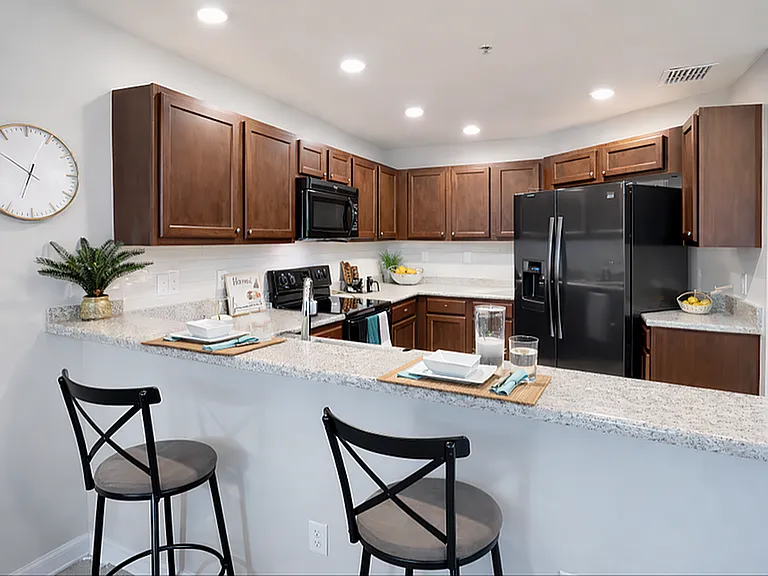Amberton Luxury Townhomes — Photo 6