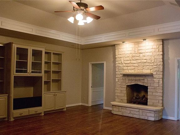 2nd image of 6612 Hillside Ct