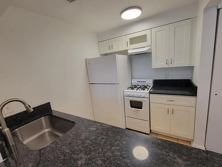 1660 N 4th St #3B — Photo 8