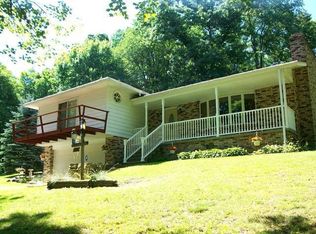 383 Stitt Hollow Rd, Ford City, PA 16226