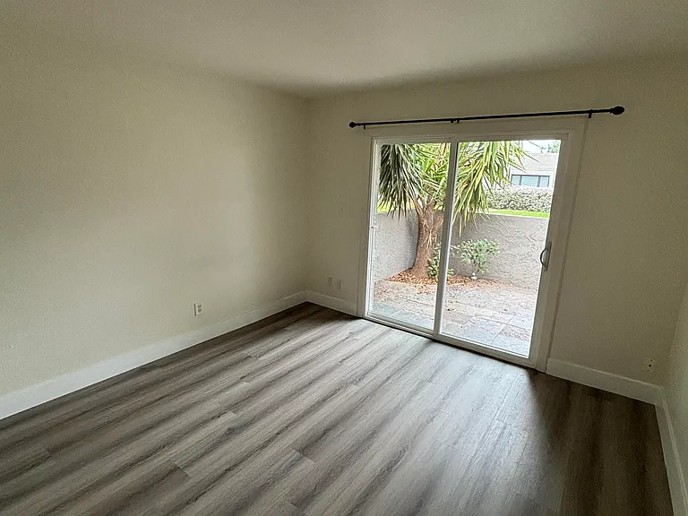 7206 N Via De Paesia — Photo 20