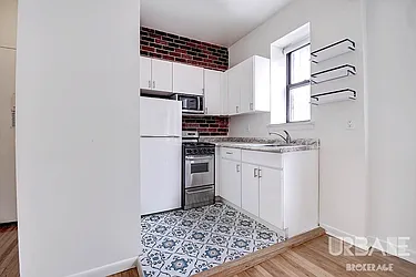 Rented by Urbane Brokerage