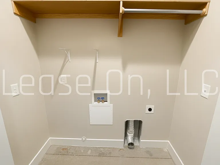 8196 E 34th Ct S — Photo 11